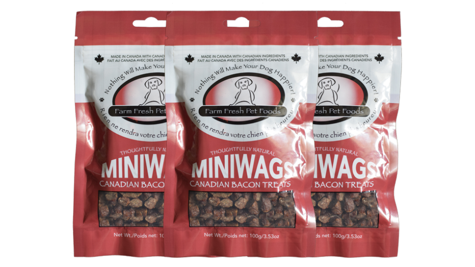 Tilted Barn Mini Wags - Bacon 100g bag